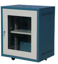 挂壁式网络机柜 空间优化与高效部署的现代解决方案